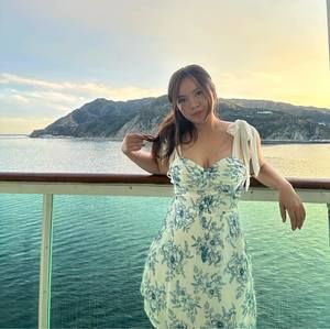 Meet your Posher, Chloe